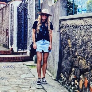 Meet your Posher, Emma